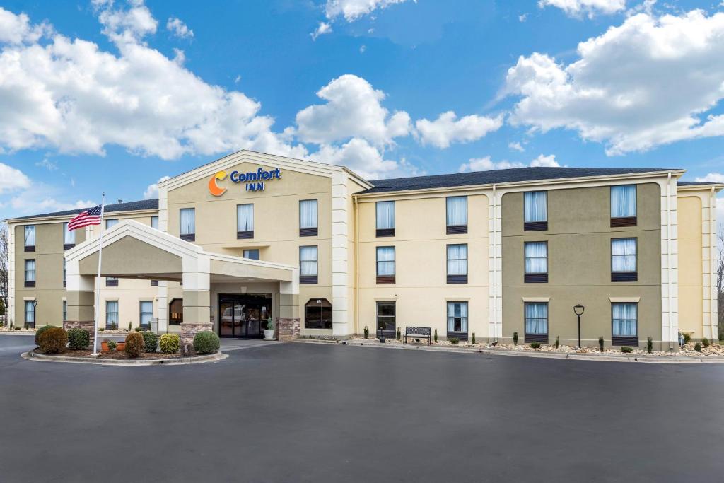 Comfort Inn Asheville Airport - main image