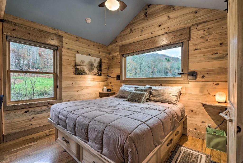 Cabin with Hot Tub and Fire Pit 15 Min to Asheville! - image 3