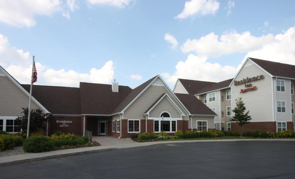 Residence Inn by Marriott Flint Grand Blanc - image 2