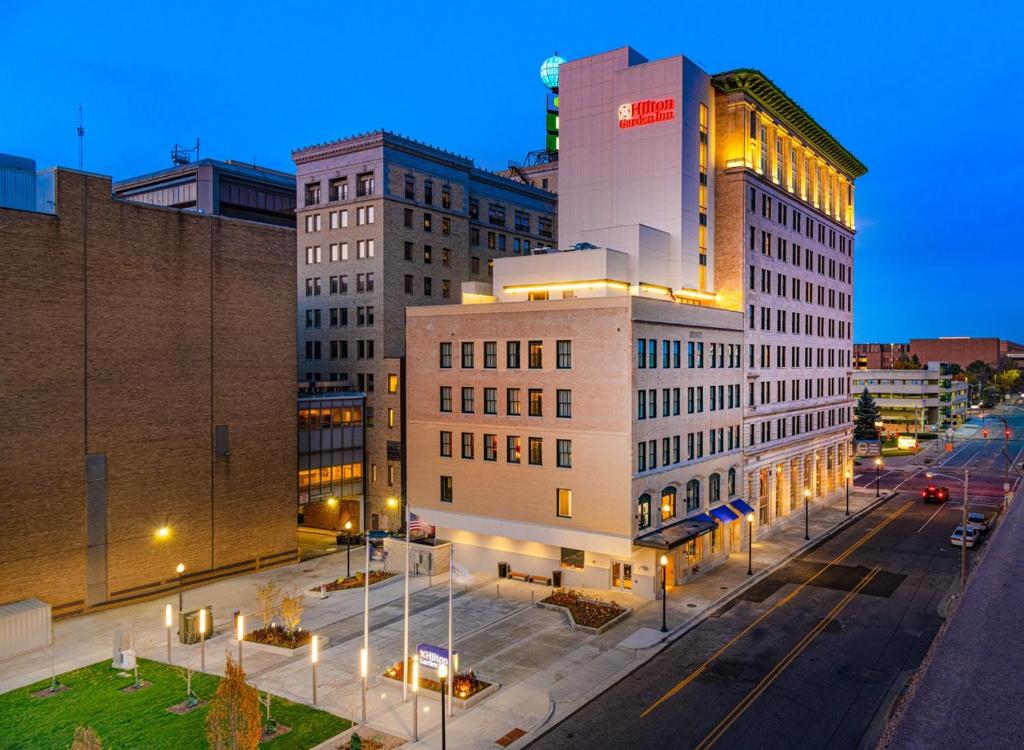 Hilton Garden Inn Flint Downtown Mi - main image