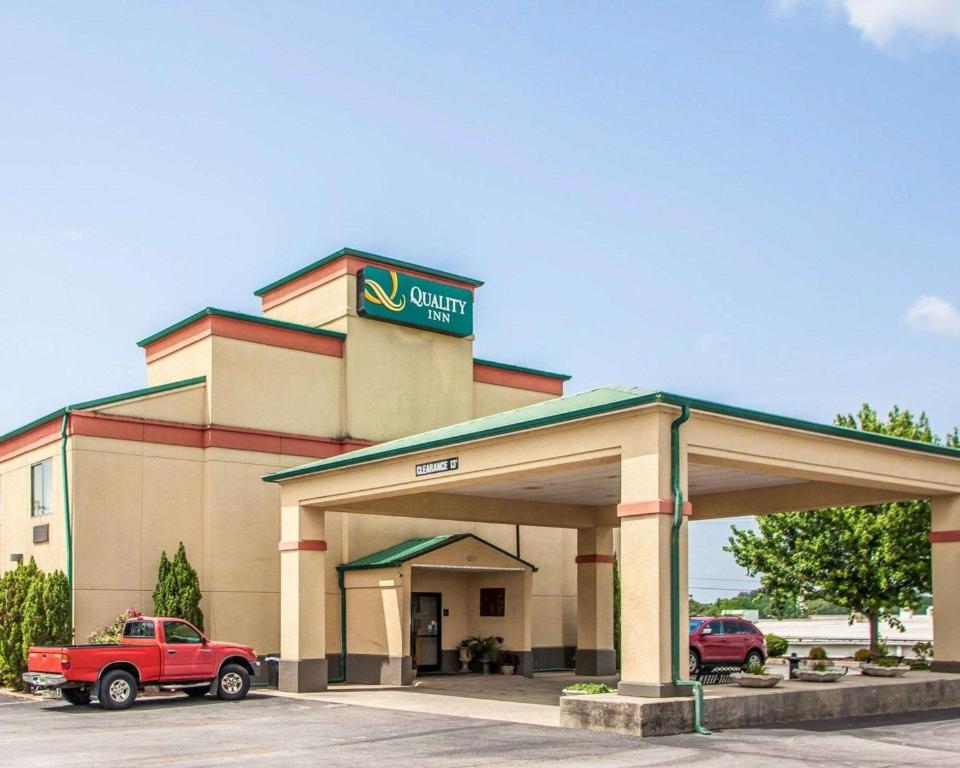 Quality Inn Florence Muscle Shoals - image 6