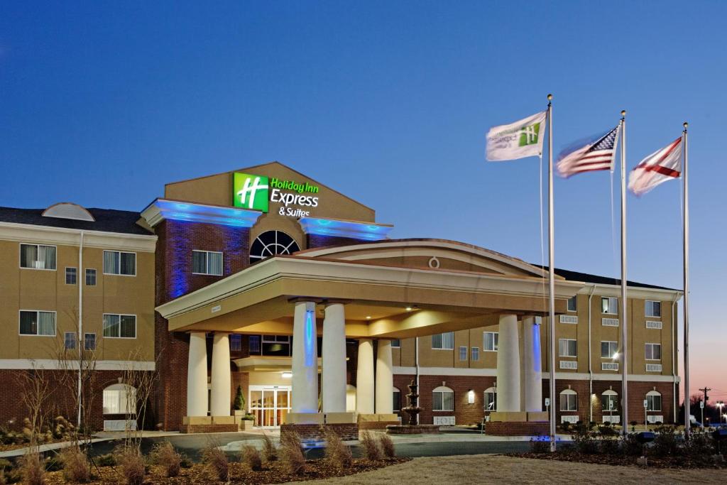 Holiday Inn Express Florence Northeast an IHG Hotel - main image