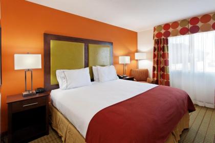 Holiday Inn Express Florence Northeast an IHG Hotel - image 13