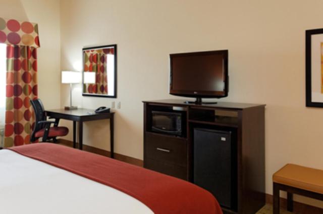 Holiday Inn Express Florence Northeast an IHG Hotel - image 5