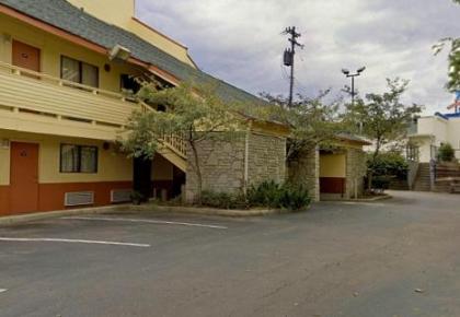 Americas Best Value Inn-Florence/Cincinnati - image 14