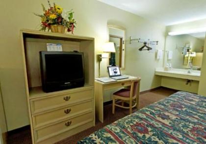 Americas Best Value Inn-Florence/Cincinnati - image 2