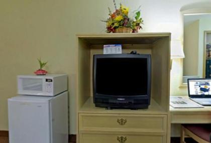 Americas Best Value Inn-Florence/Cincinnati - image 3