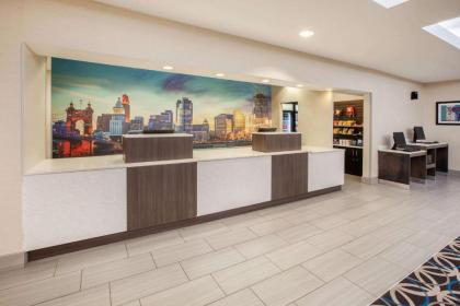 La Quinta by Wyndham Cincinnati Airport Florence - image 10