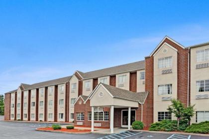 Microtel Inn & Suites by Wyndham Florence/Cincinnati Airpo - image 15