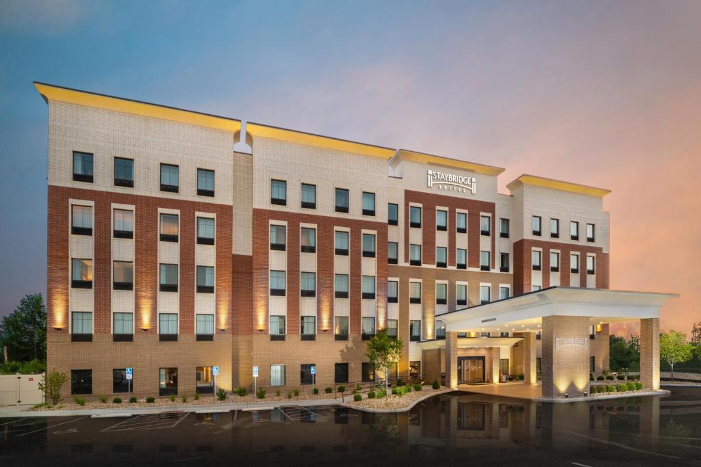 Staybridge Suites Florence - Cincinnati South an IHG Hotel - main image