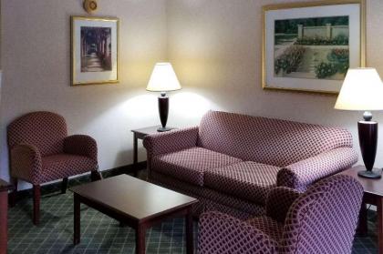 Clarion Inn & Suites - image 3