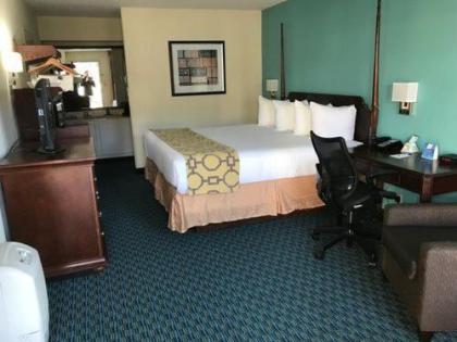 Baymont Inn & Suites by Wyndham Florence - image 3