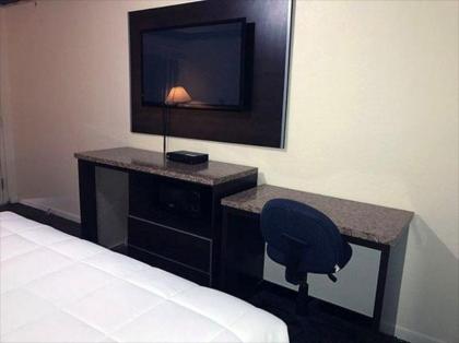 Budget Host Inn Florida City - image 6