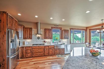 Luxurious Florissant Mtn Home with Pikes Peak Views! - image 6