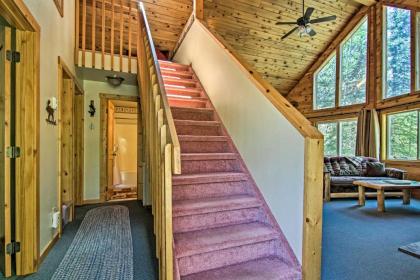 Peaceful Hilltop Hideaway with Porch on 2 Acres - image 15