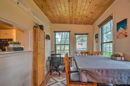 Rustic A-Frame Hideout Near National Monument - image 10