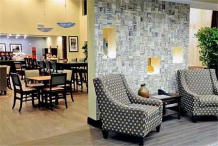 Hampton Inn & Suites Flowery Branch - image 3