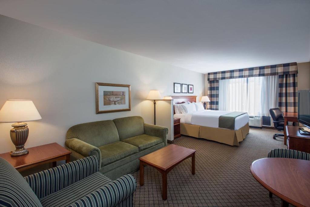 Holiday Inn Express Hotel & Suites Jackson - Flowood an IHG Hotel - image 5