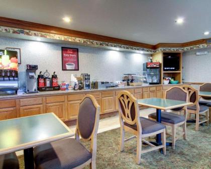 Econo Lodge Inn & Suites Flowood - image 6