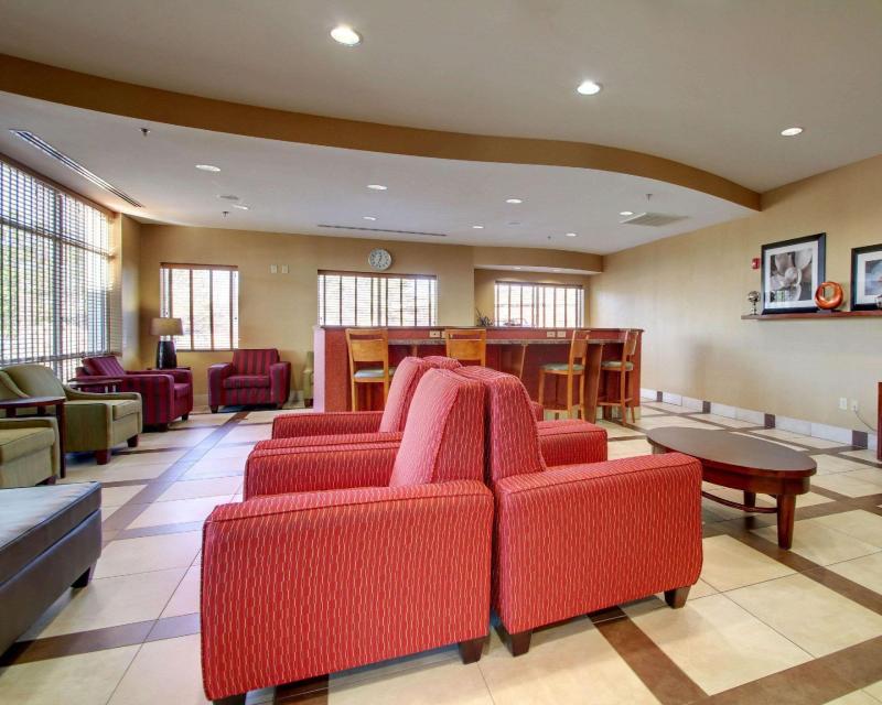 Comfort Suites Airport Flowood - image 5