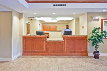 Candlewood Suites Flowood Hotel - image 5