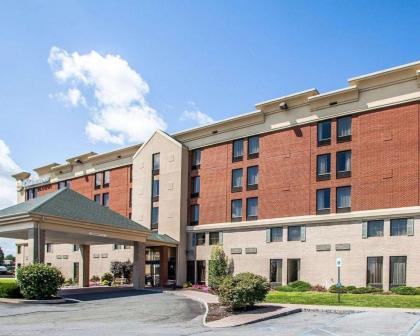 Comfort Inn Lehigh Valley West - image 10