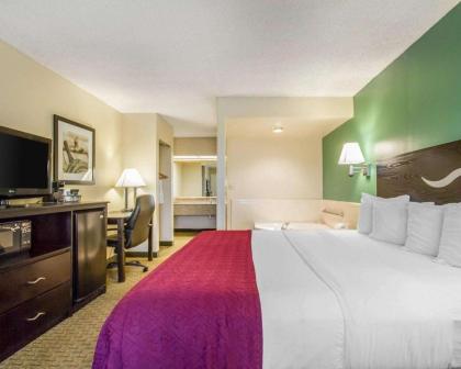 Quality Inn Foley - image 3