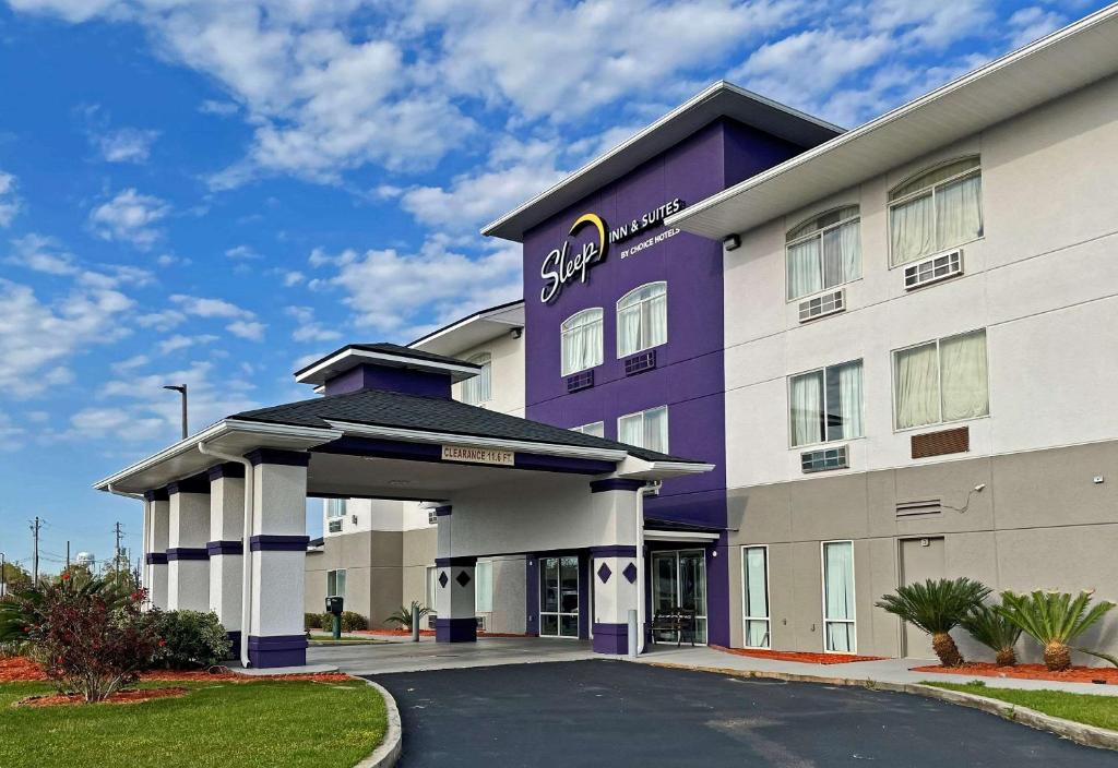 Days Inn & Suites by Wyndham Foley - main image