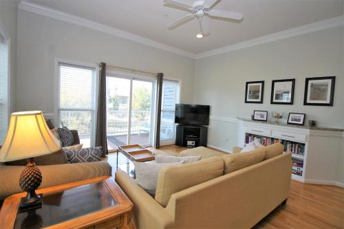 113 Waters Edge Community - image 4