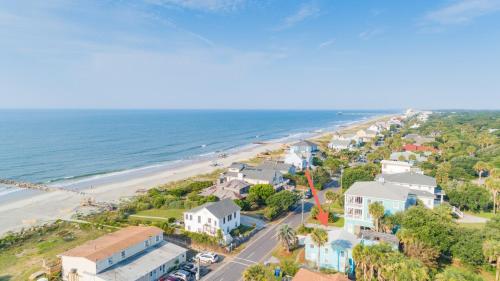 Ahh Folly Ocean View Downstairs Apartments Duplex - main image