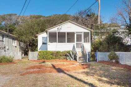 220 W Ashley - Corner Cottage - Central Location - image 12