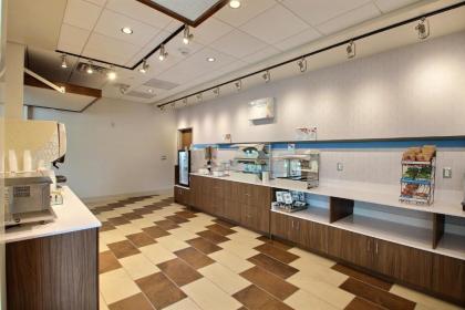 Holiday Inn Express & Suites Fond Du Lac an IHG Hotel - image 14