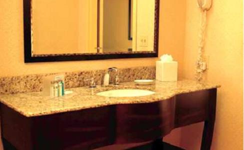 Hampton Inn Magnolia - image 2