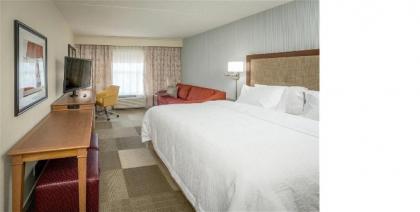 Hampton Inn & Suites Forest City - image 2