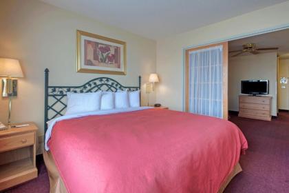 Country Inn & Suites by Radisson Forest Lake MN - image 4