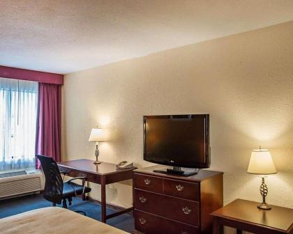 Quality Inn & Suites Cincinnati I-275 - image 13