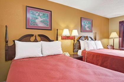 Travelodge by Wyndham Forest Park Atlanta South - image 3