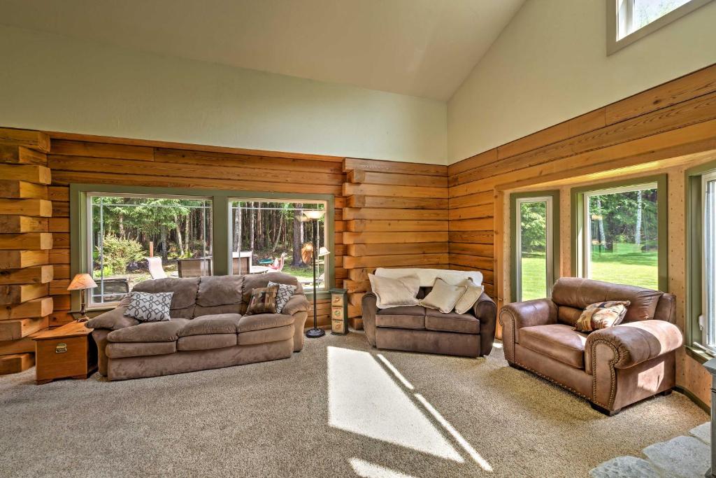 Peaceful Retreat on 10 Acres Less Than 7 Miles to La Push - image 7