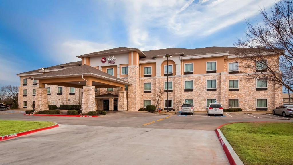 BEST WESTERN PLUS Christopher Inn and Suites - main image