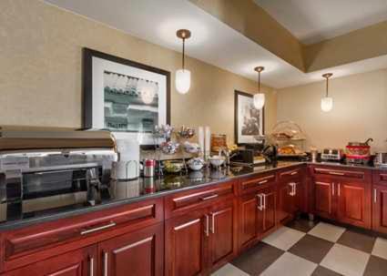 Hampton Inn Forrest City - image 6