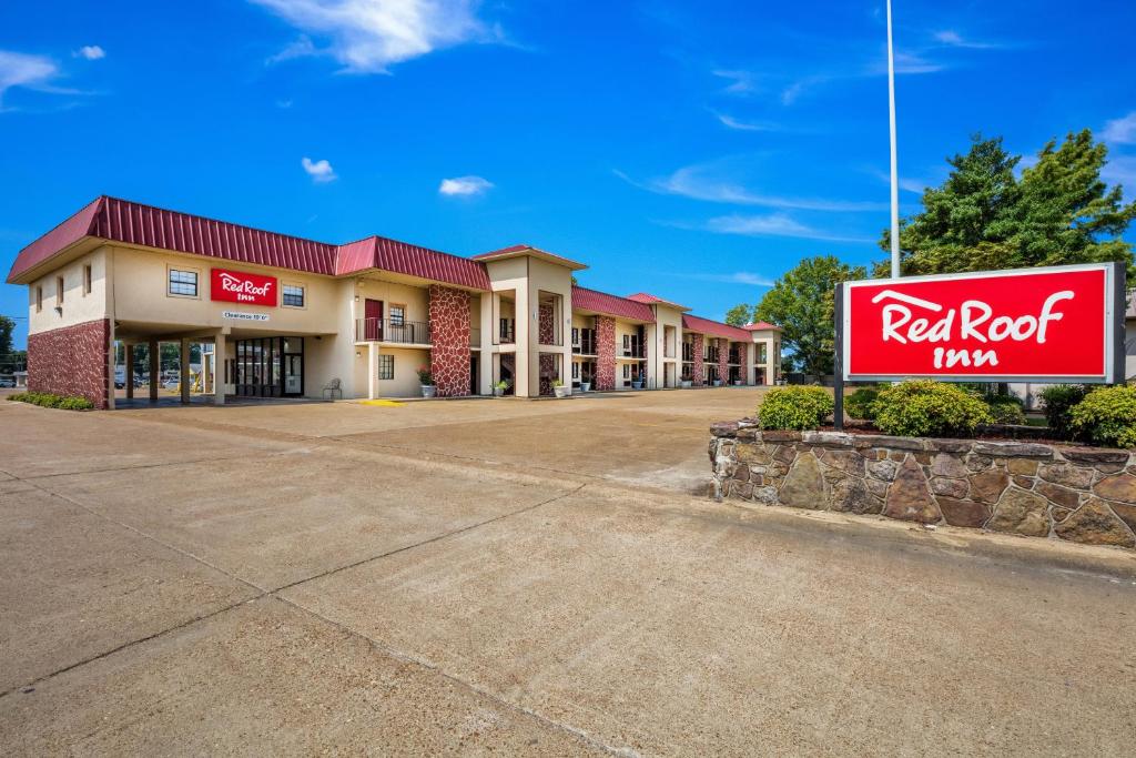 Red Roof Inn Forrest City - image 4