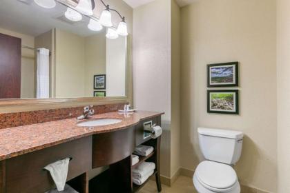 Comfort Suites Forrest City - image 9