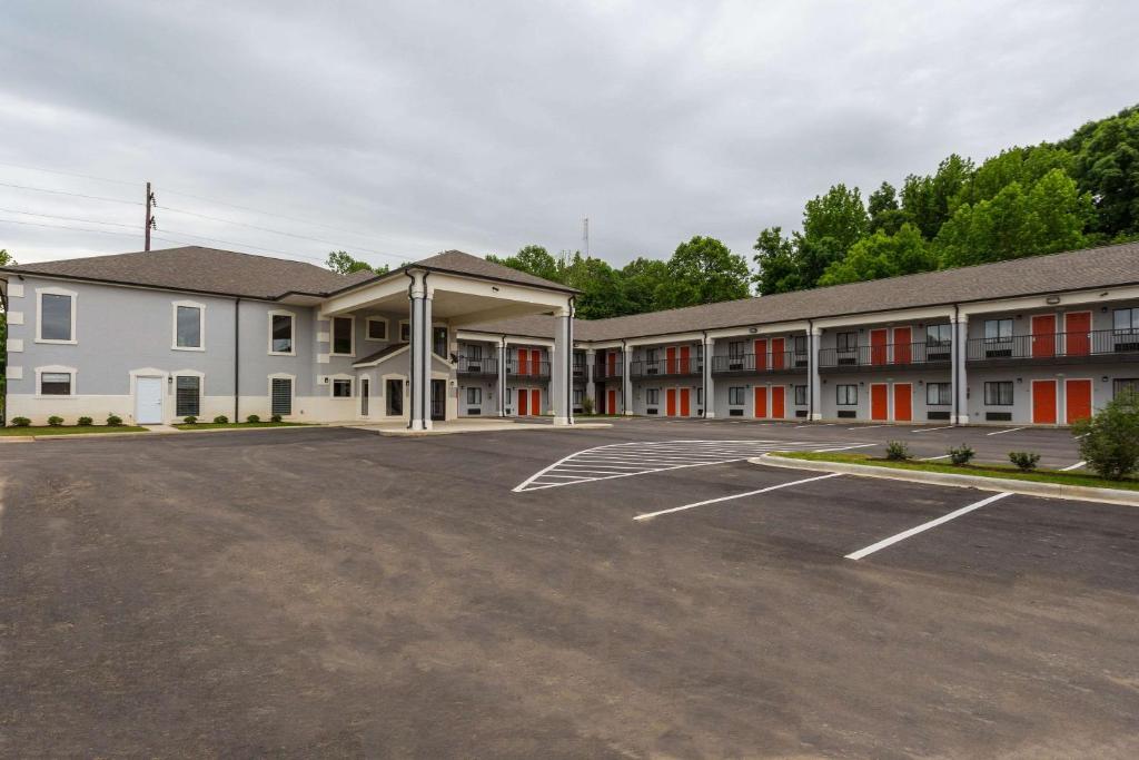 Econo Lodge Forrest City - image 3