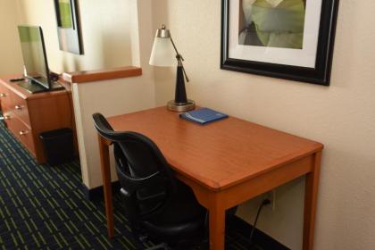 Fairfield Inn by Marriott Forsyth Decatur - image 8