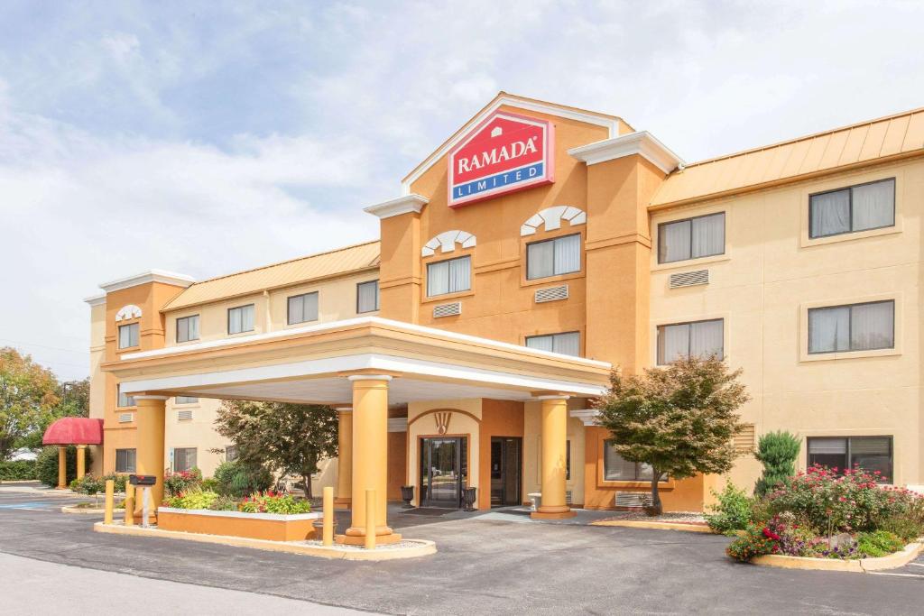 Ramada Limited Decatur - main image