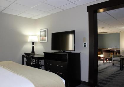 Holiday Inn Express Forsyth an IHG Hotel - image 10