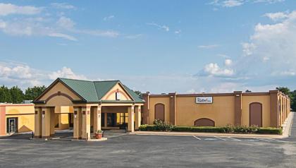 Red Roof Inn Forsyth - image 11