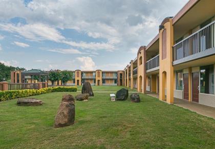 Red Roof Inn Forsyth - image 5