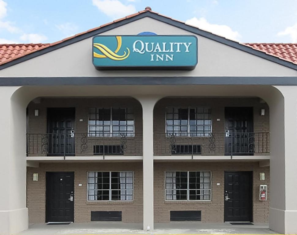 Quality Inn Forsyth - main image