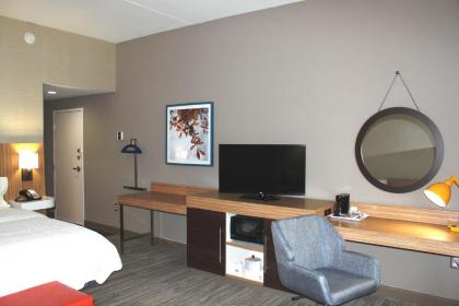 Hampton Inn Forsyth - image 10